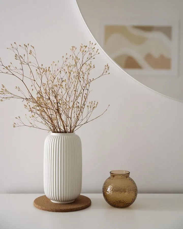 Stylish & Modern Apartment - Private Garden & Free Parking Vienna Austria